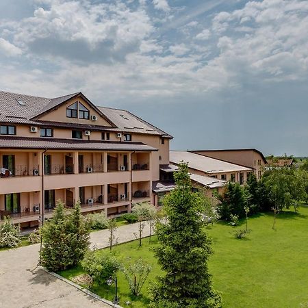 Club Insieme Grand Resort Potlogi Εξωτερικό φωτογραφία