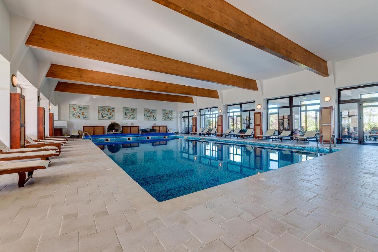 Club Insieme Grand Resort Potlogi Εξωτερικό φωτογραφία