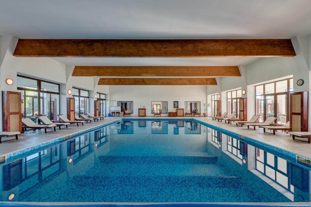 Club Insieme Grand Resort Potlogi Εξωτερικό φωτογραφία